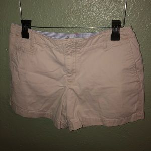 Tommy Hilfiger shorts.